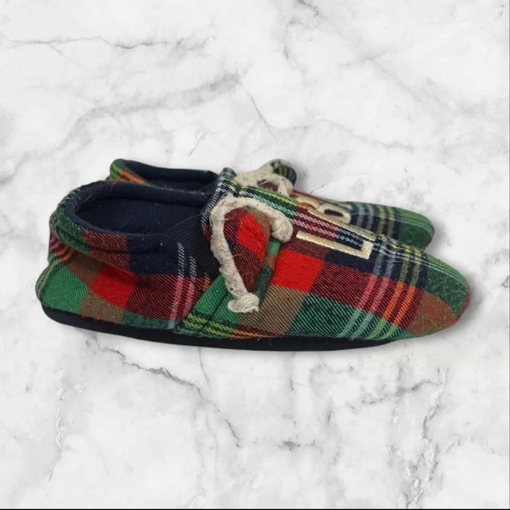 Toddler “Lil Bear” slippers size 9-10
